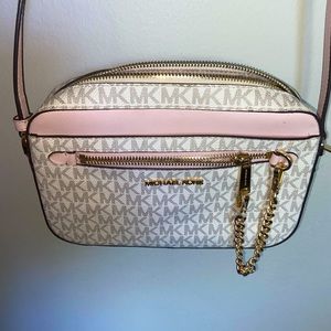 Mk cross body